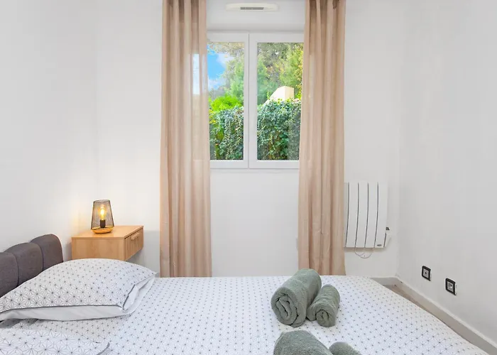 Palais Ligure - Agreable 2 Pieces - - Parking Gratuit Daire Menton