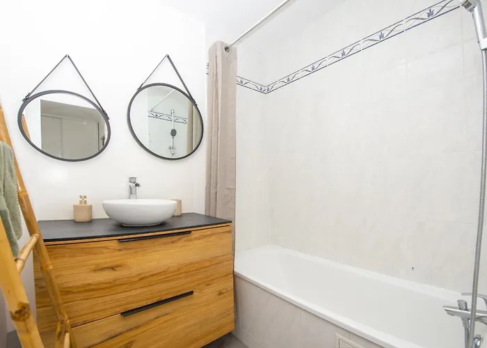 Daire Palais Ligure - Agreable 2 Pieces - - Parking Gratuit *